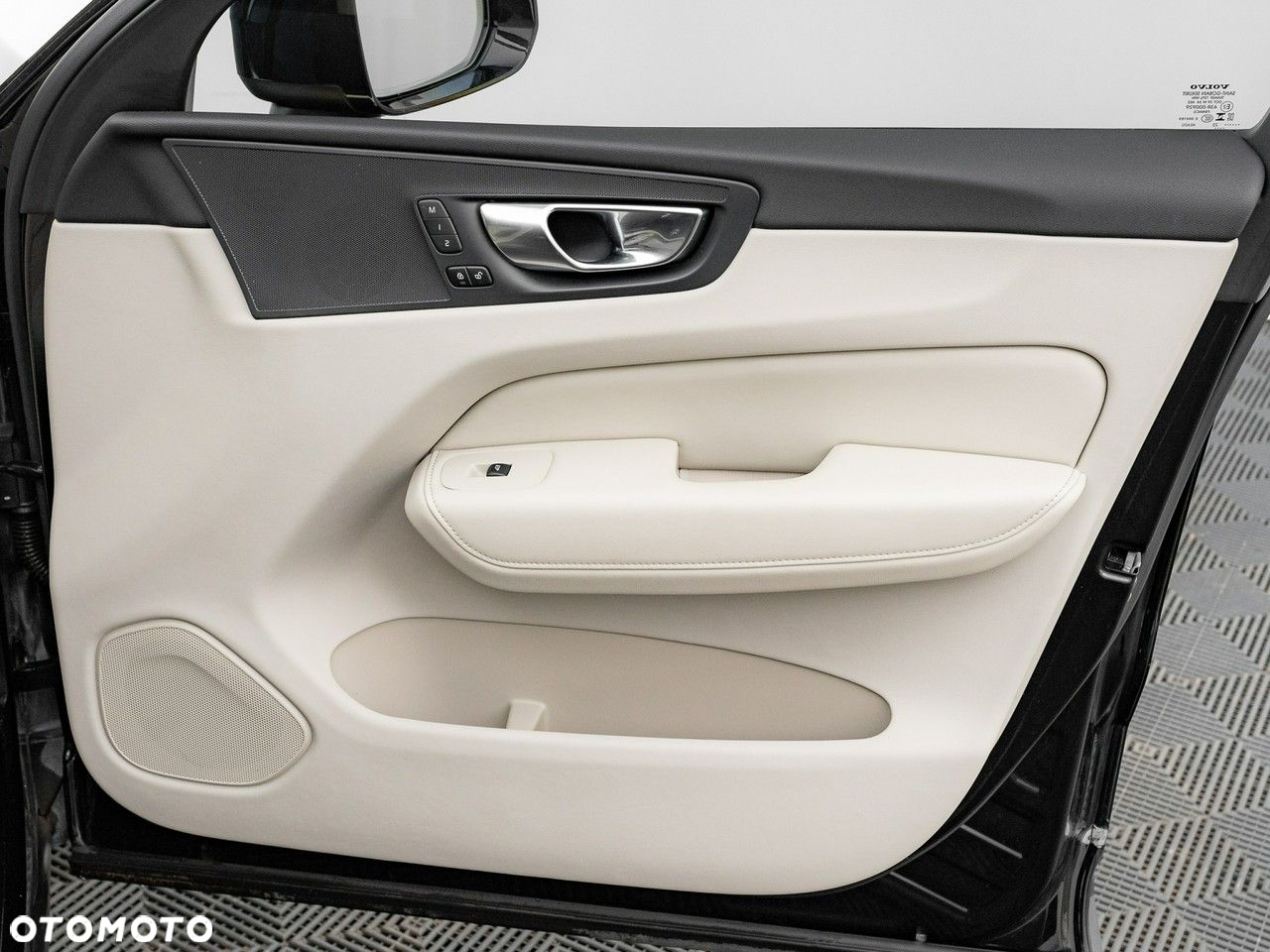 Volvo XC 60 - 30