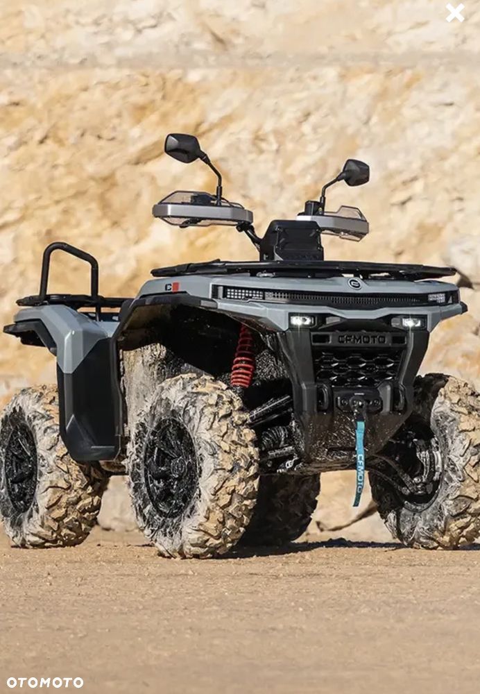 CFMoto CForce - 8