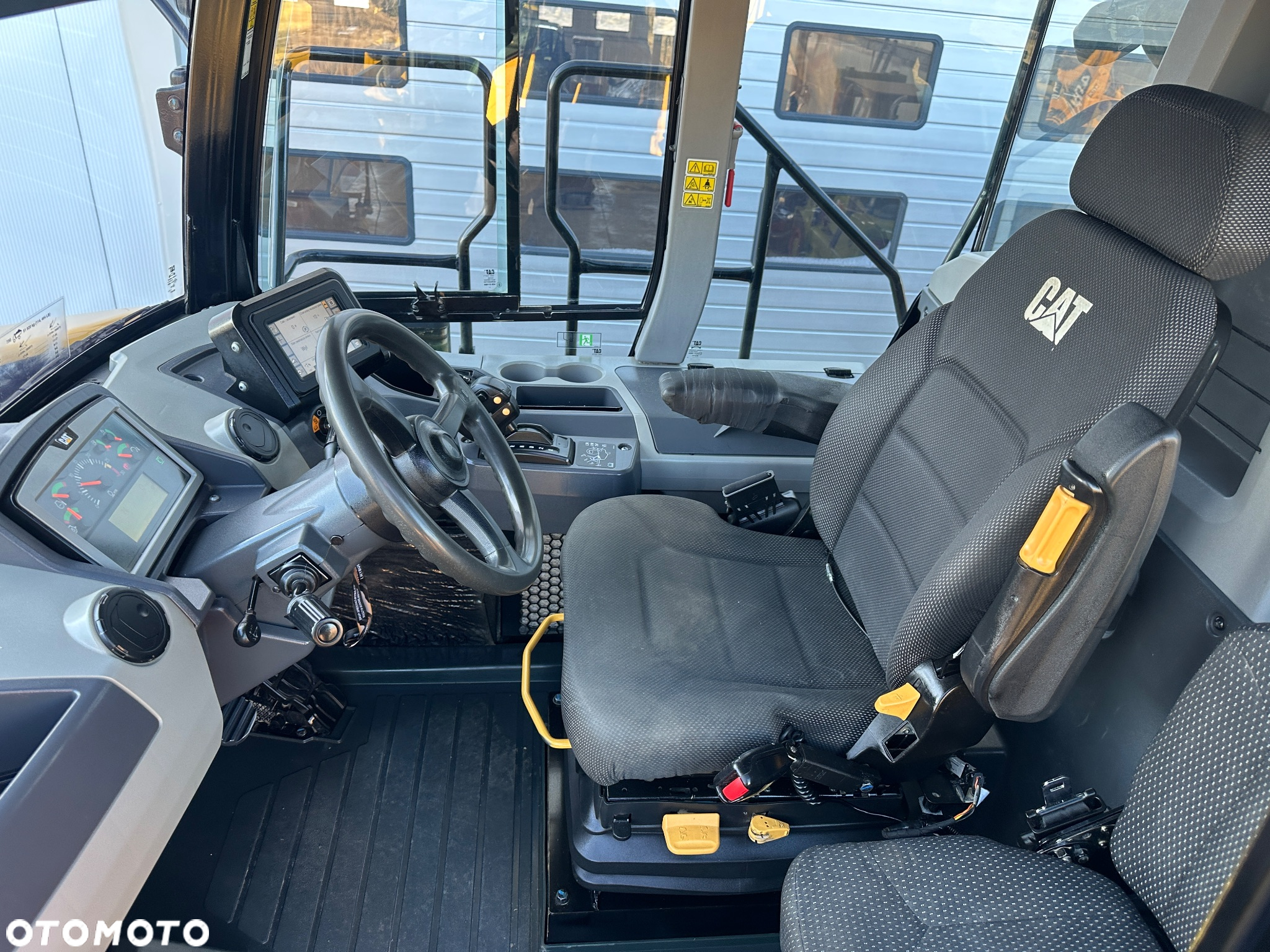 Bell B30 Cat 730 - 15
