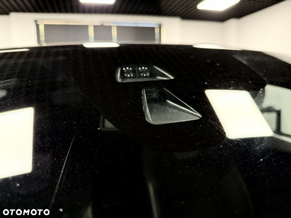 Volvo V40 D3 Drive-E SCR R-Design Momentum - 14