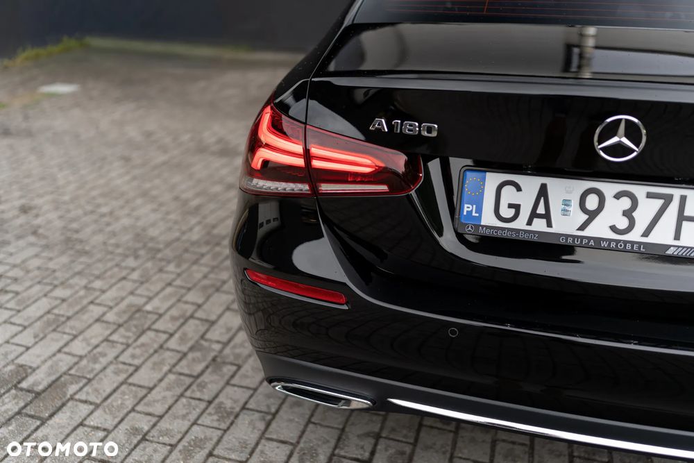 Mercedes-Benz Klasa A 180 Progressive 7G-DCT - 10