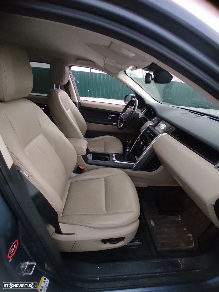 Land Rover Discovery Sport 2.0 TD4 HSE - 15