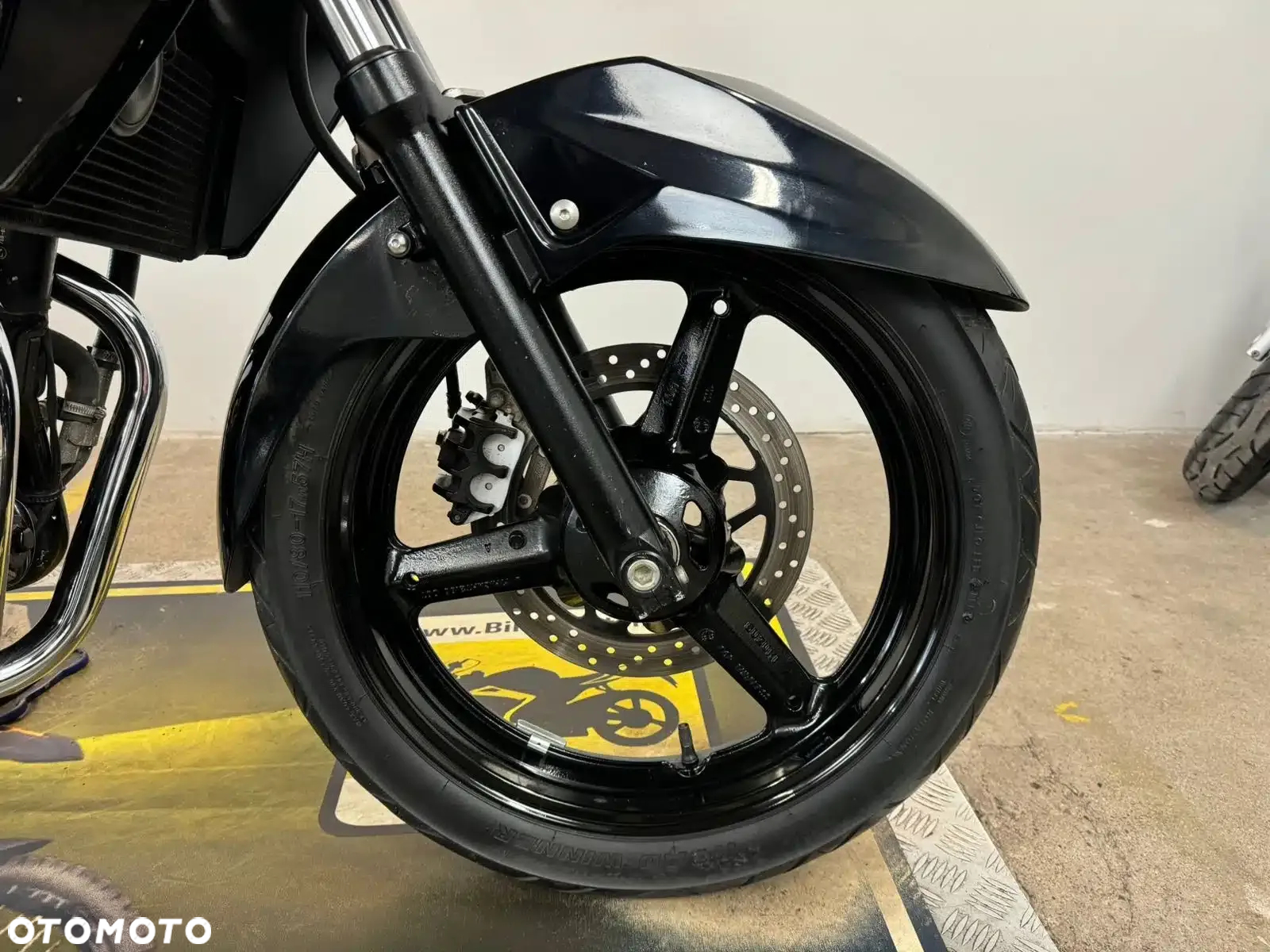 Suzuki GW 250 - 15