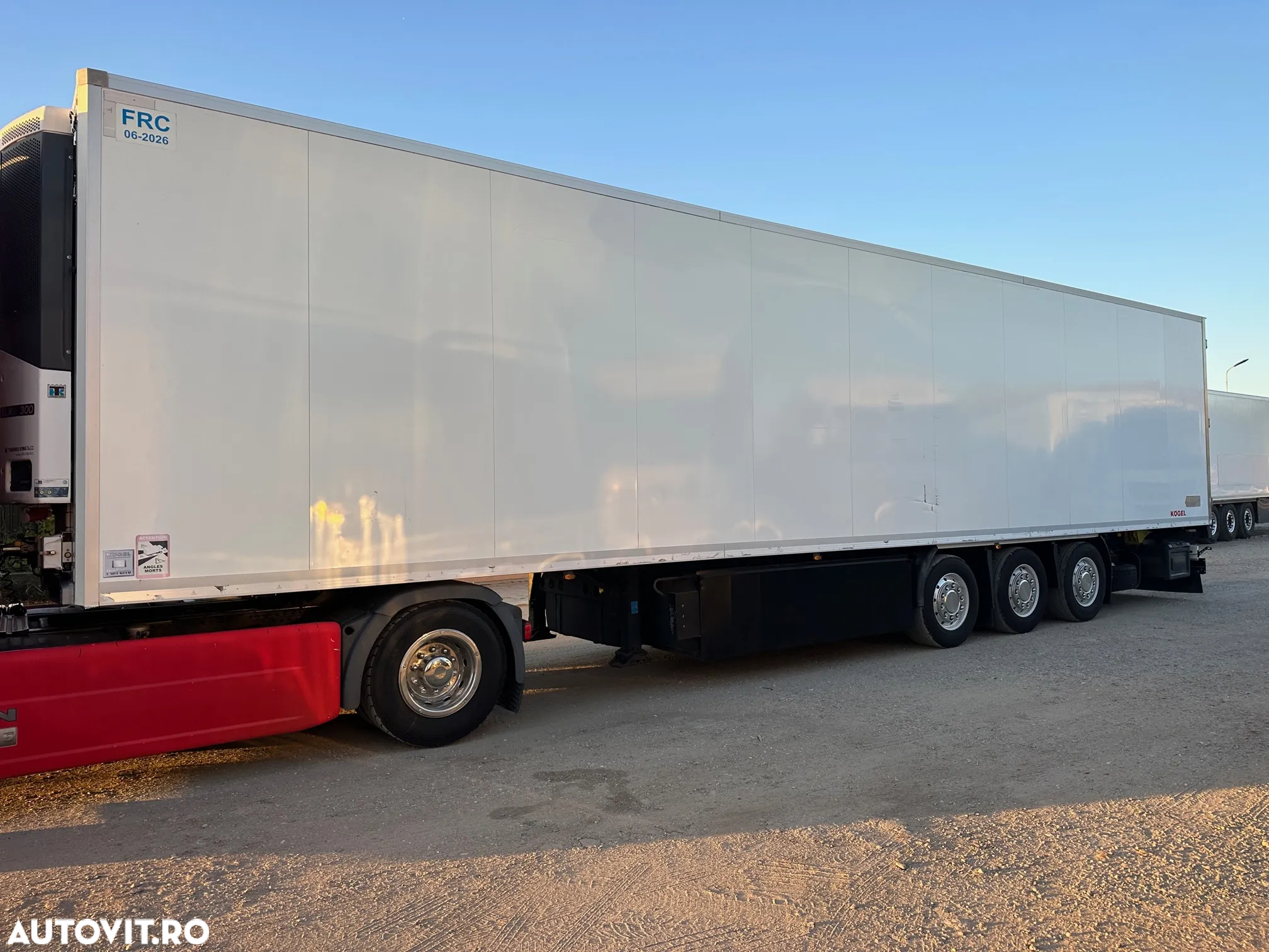 Kögel SN24 Frigo Thermo King SLX300-H 2.72 - 5