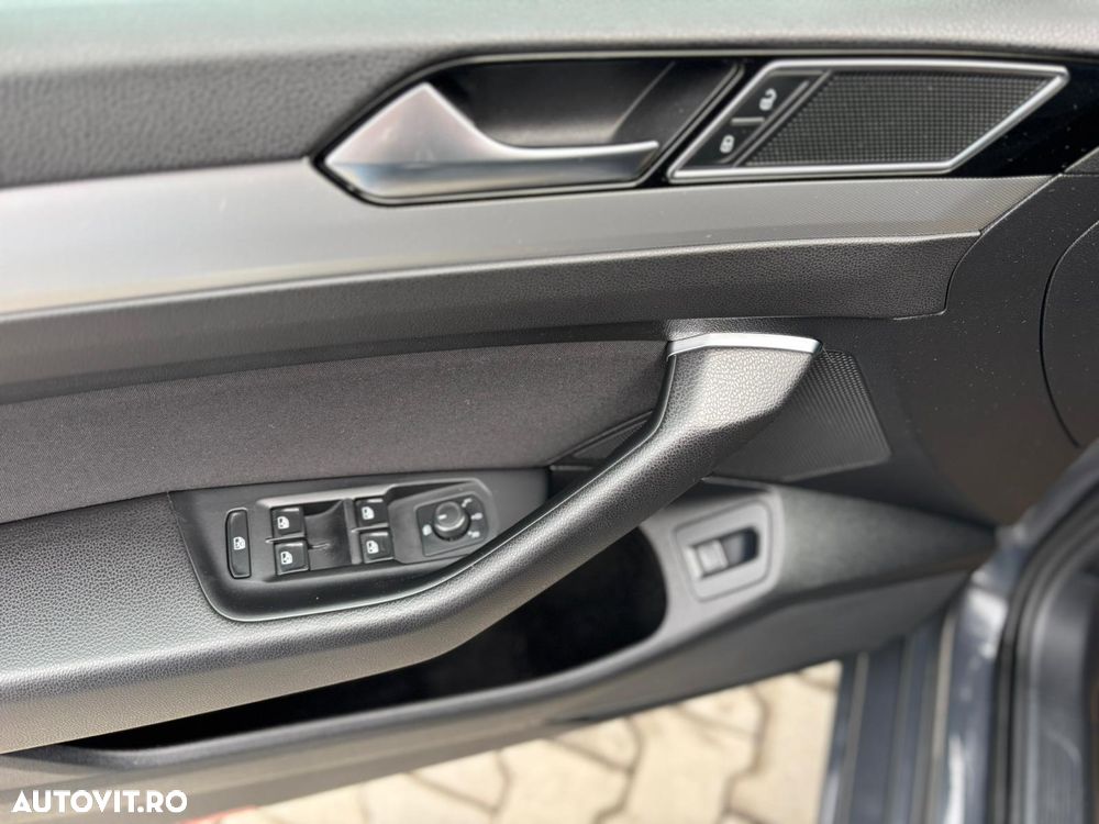 Volkswagen Passat - 23