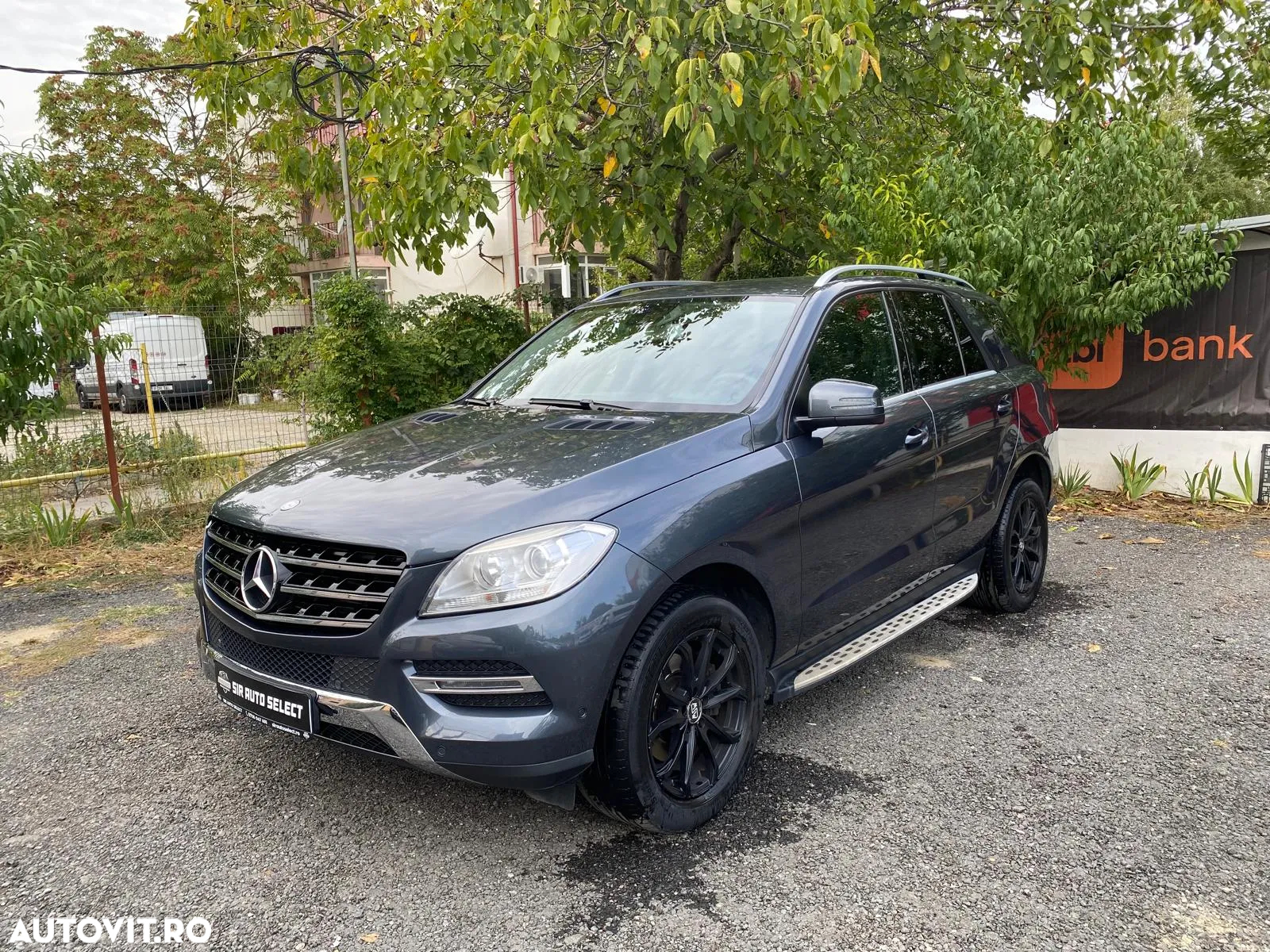 Mercedes-Benz ML 350 BlueTec 4MATIC Aut - 12