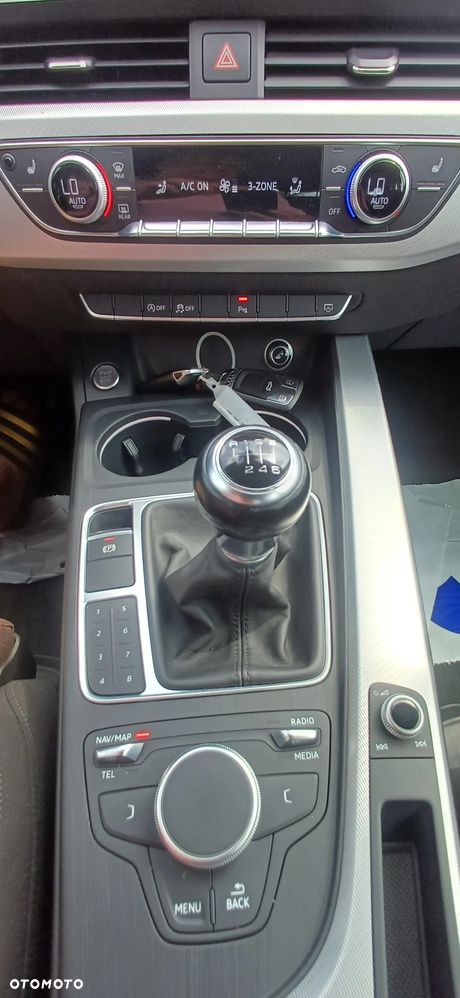 Volkswagen Passat - 25