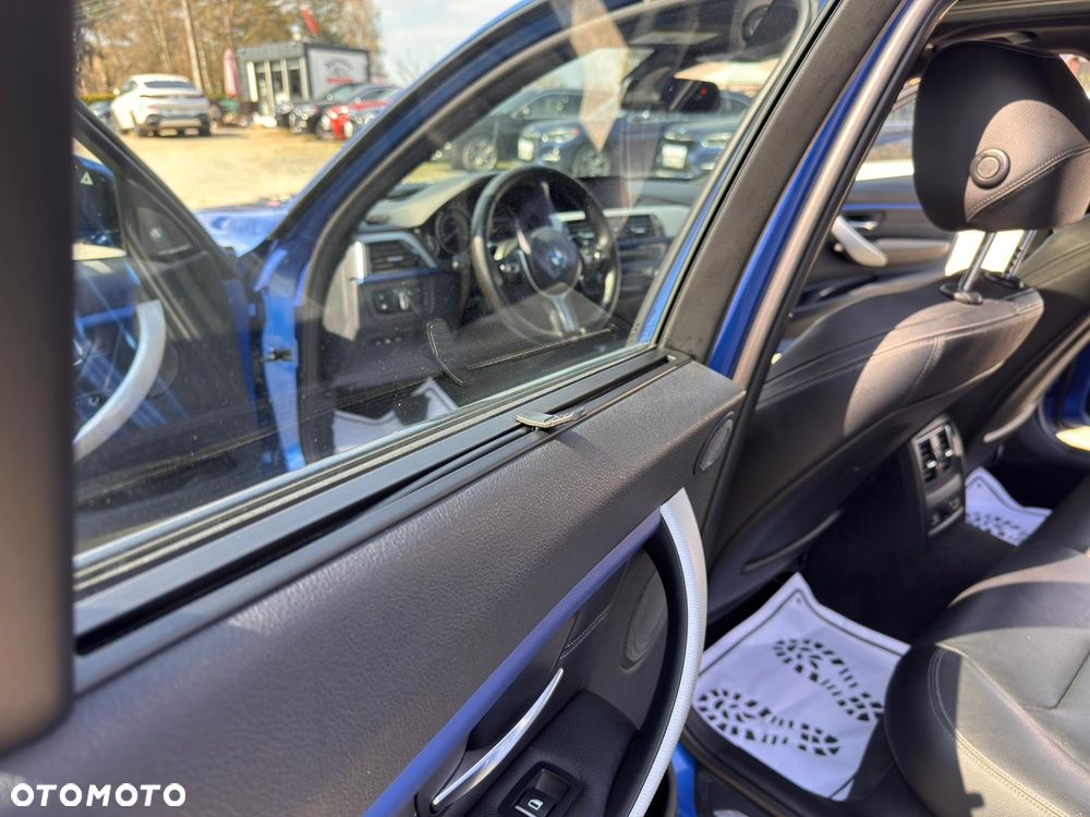 BMW Seria 3 328i xDrive Sport-Aut Sport Line - 15