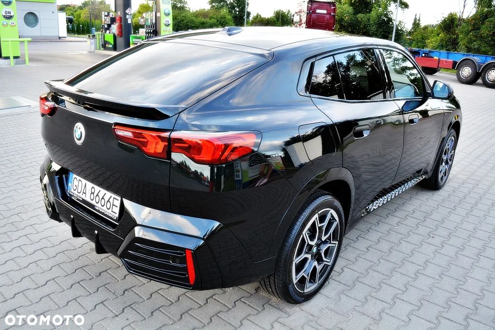 BMW X2 xDrive20i Advantage Plus - 3
