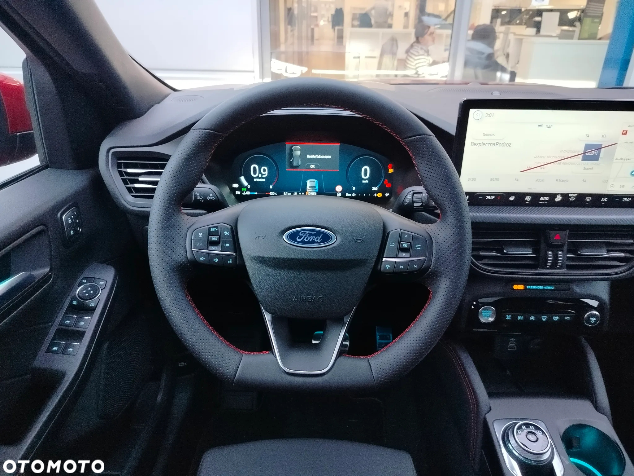 Ford Kuga 1.5 EcoBoost FWD ST-Line X - 36