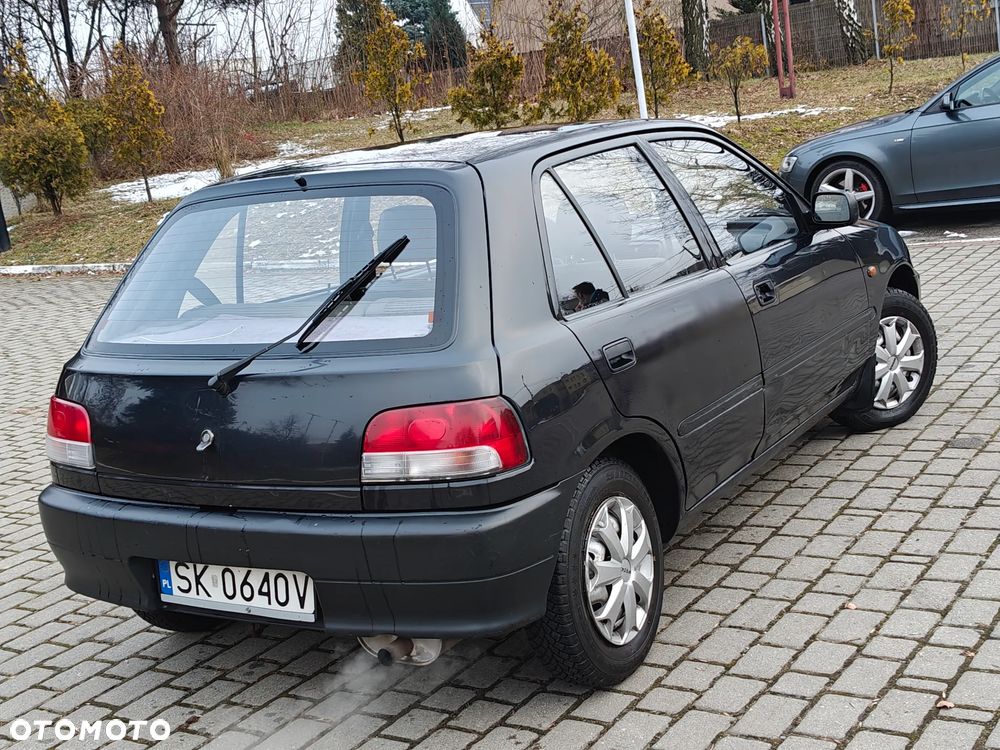 Daihatsu Charade - 26