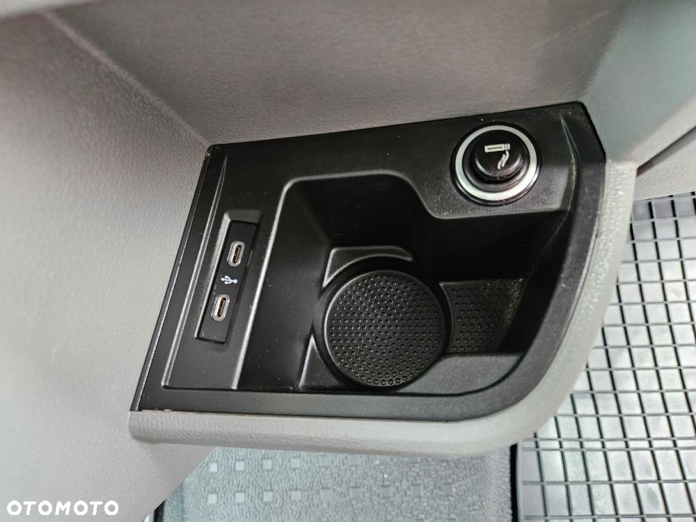 Volkswagen TRANSPORTER T6 - 11