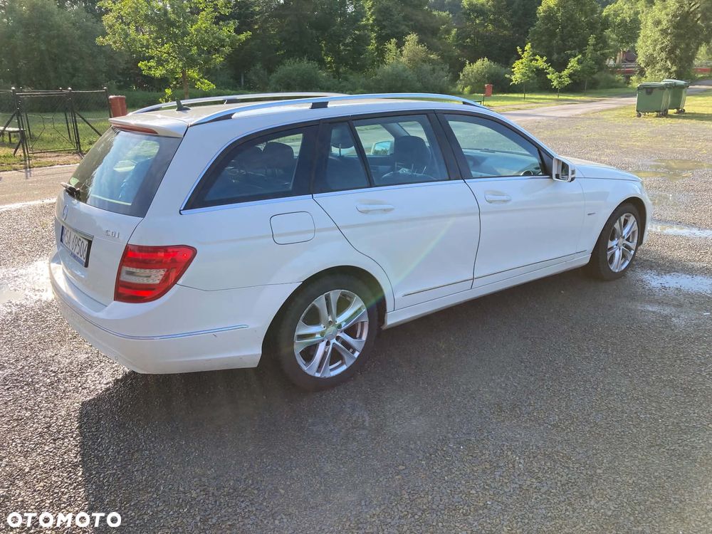Mercedes-Benz Klasa C 220 CDI BlueEff Edition Avantgarde - 5