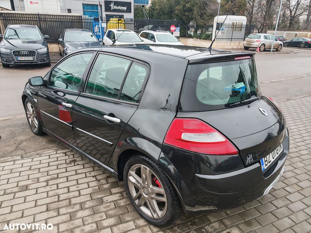 Renault Megane 2.0 dCi GT - 6