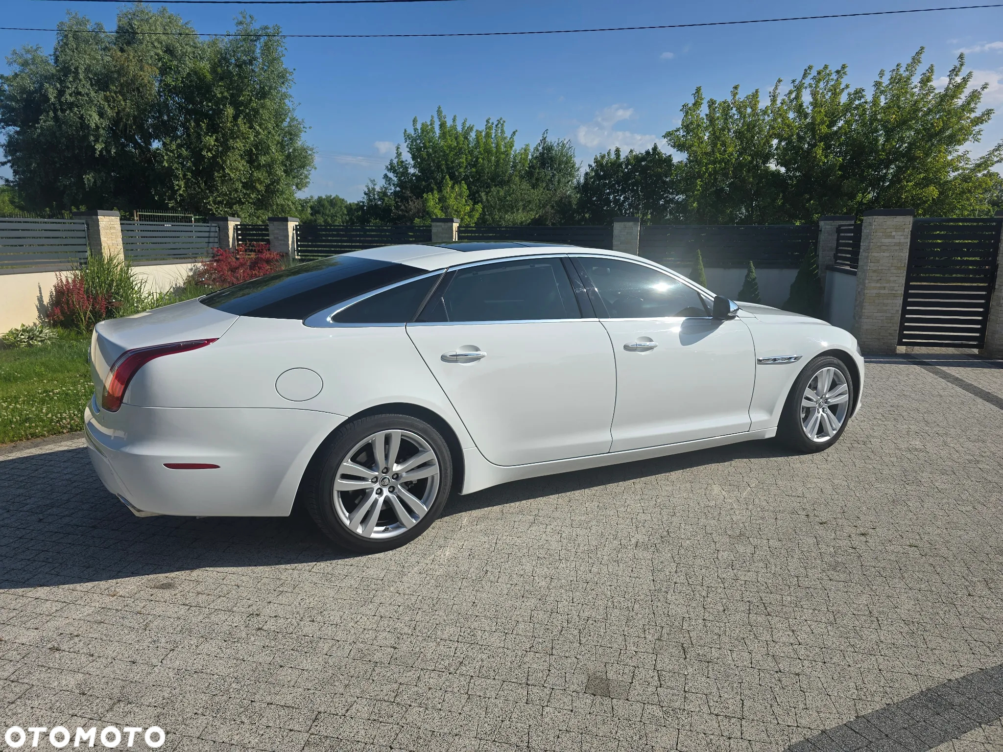 Jaguar XJ 5.0 V8 LWB Portfolio - 5