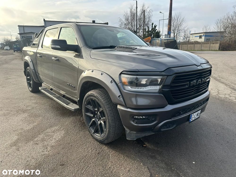 RAM 1500 5.7 Crew Cab Shortbed Laramie Black - 2