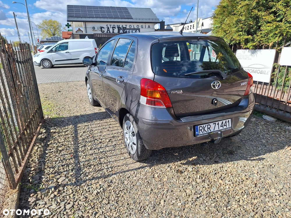 Toyota Yaris 1.0 VVT-i Life - 15