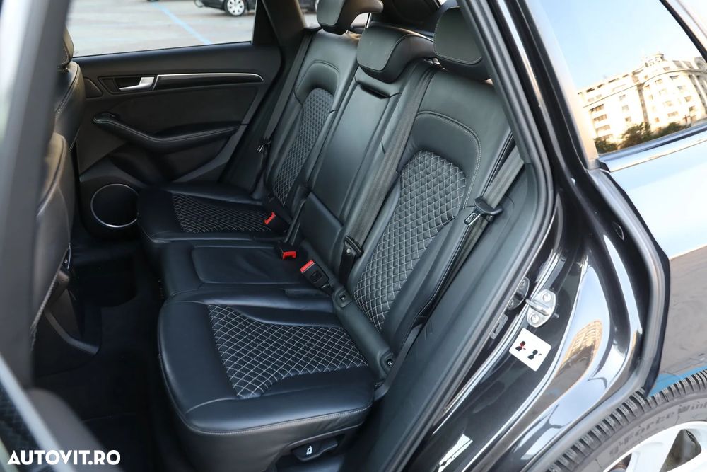 Audi SQ5 - 30