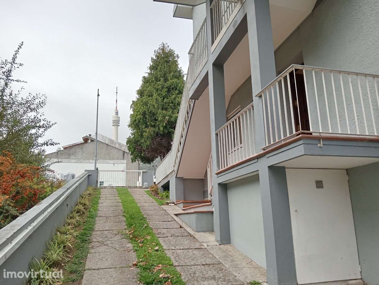 Fantástico Andar Moradia T3+1 em Oliveira do Douro, junto ao Parque da - Grande imagem: 2/60