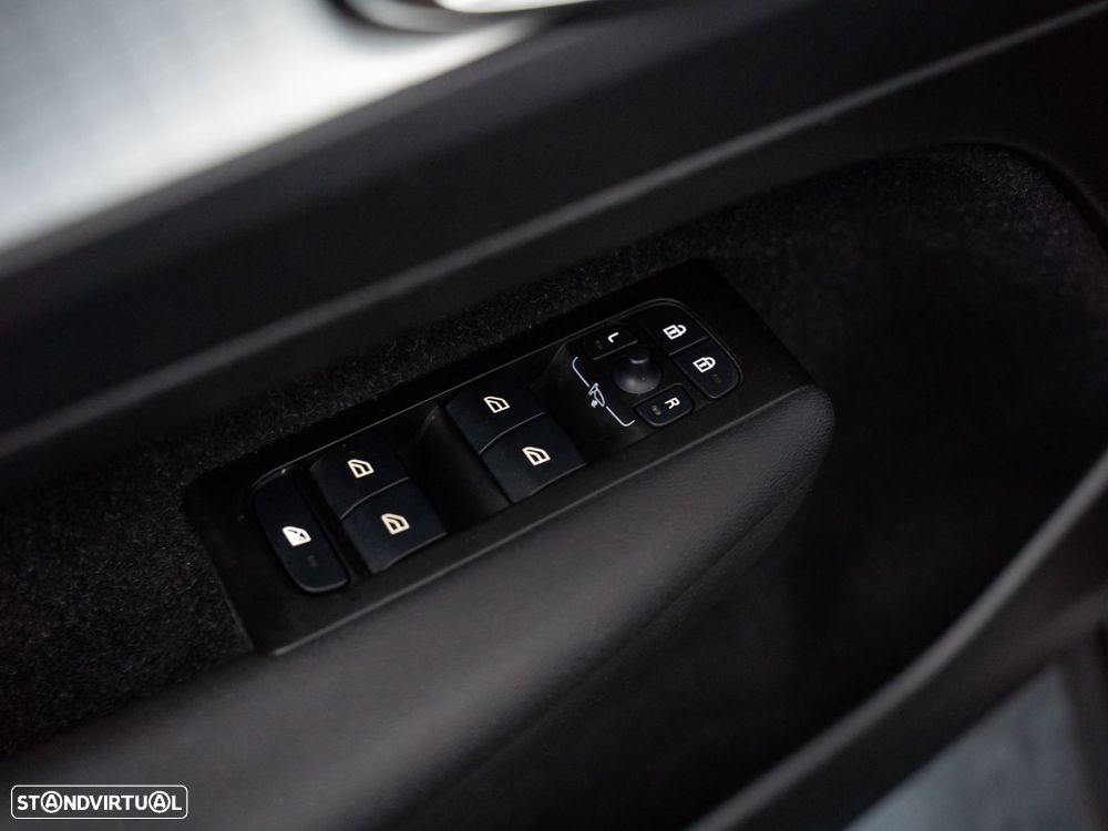 Volvo XC 40 1.5 T5 PHEV Inscription Expression - 19