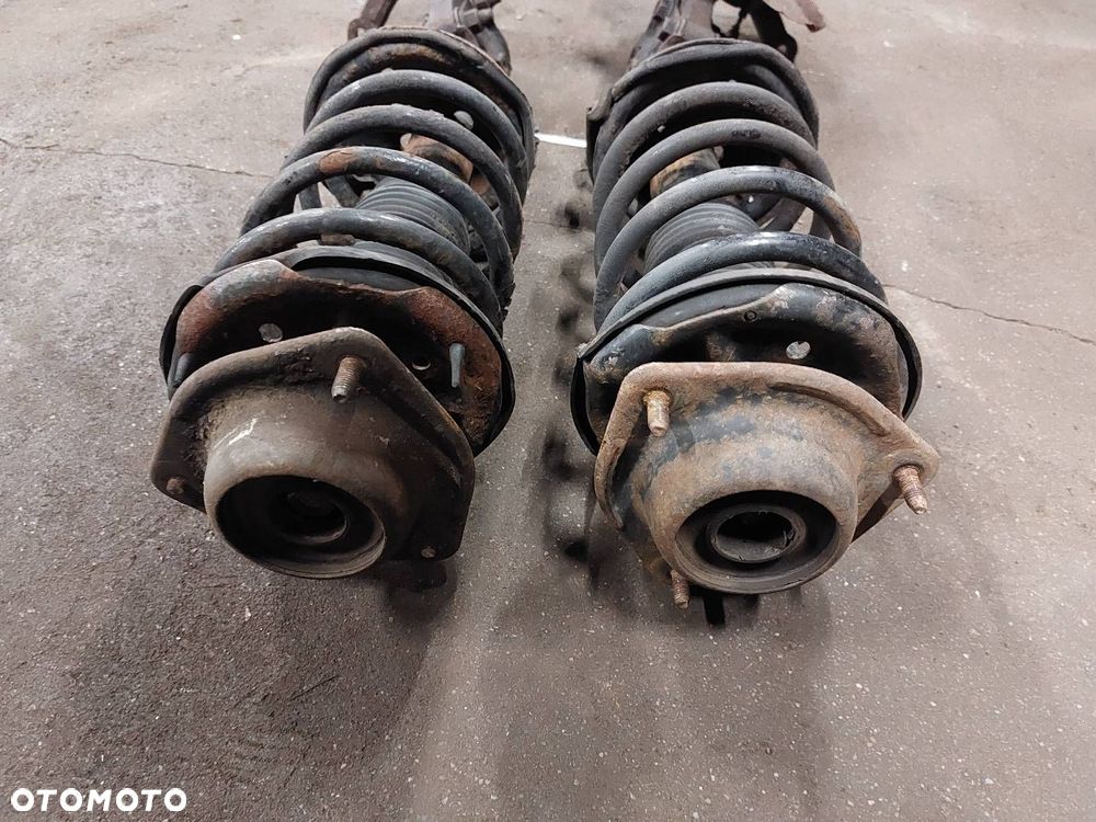 AMORTYZATOR SPRĘŻYNA ZWROTNICA LEWY PRZÓD + PRAWY PRZÓD GETZ I 1.5 CRDi - 2