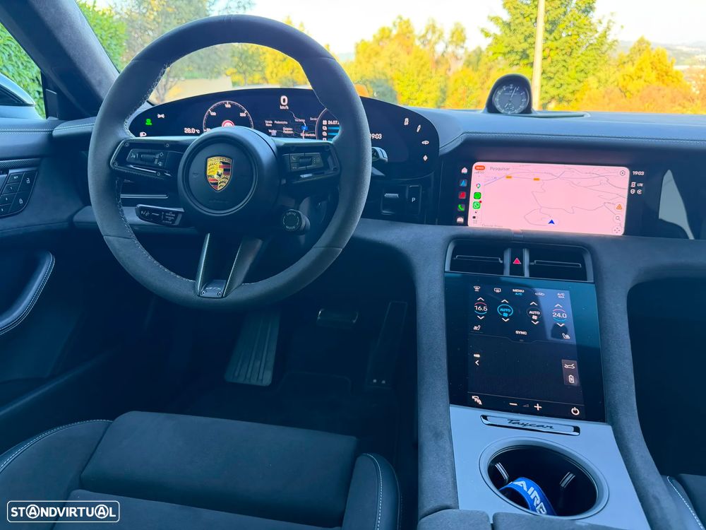 Porsche Taycan Sport Turismo GTS - 34
