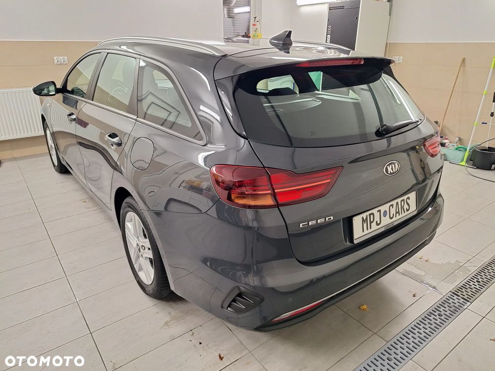 Kia Ceed 1.4 CVVT Dream Team Edition - 10