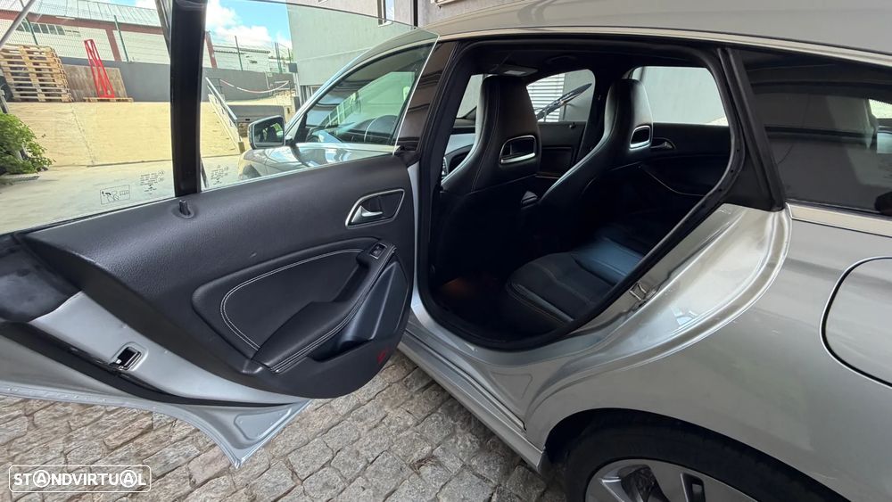 Mercedes-Benz CLA 180 d Shooting Brake Urban - 18