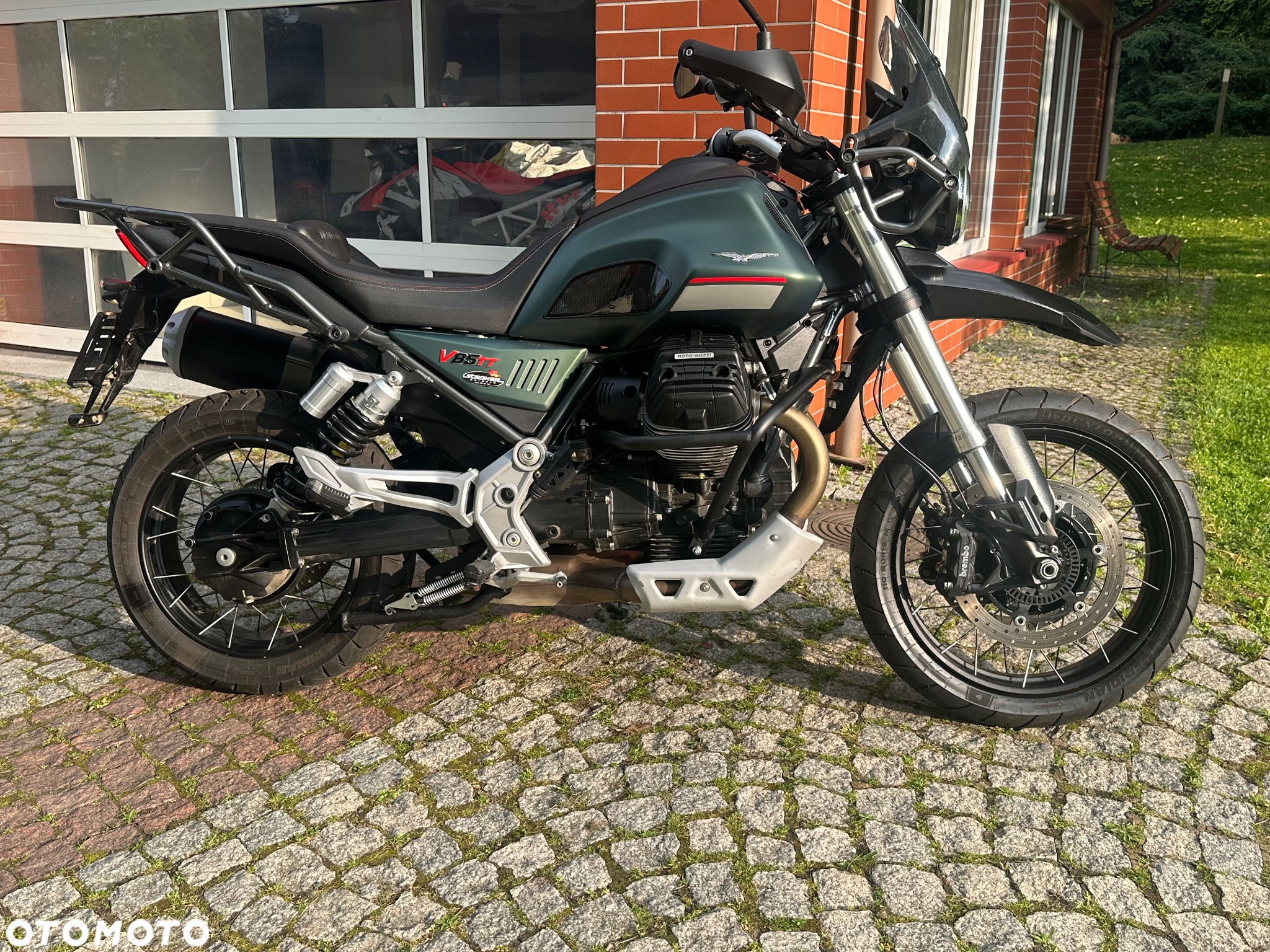 Moto Guzzi V85 - 35