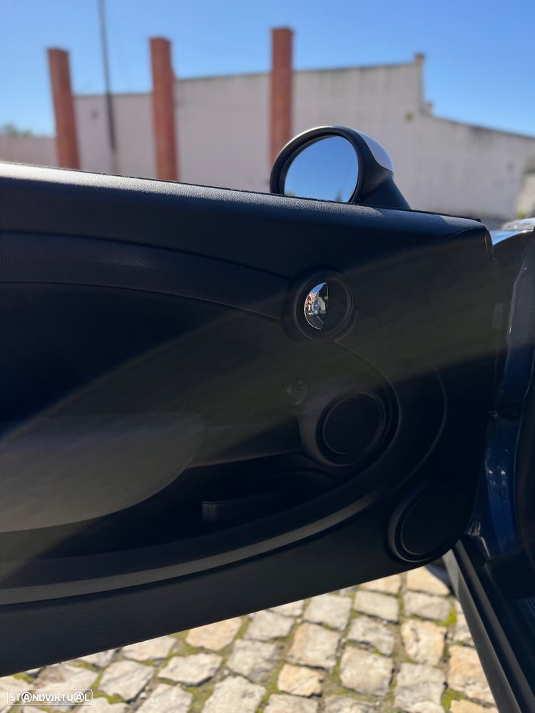 MINI 3 Portas Cooper D - 17