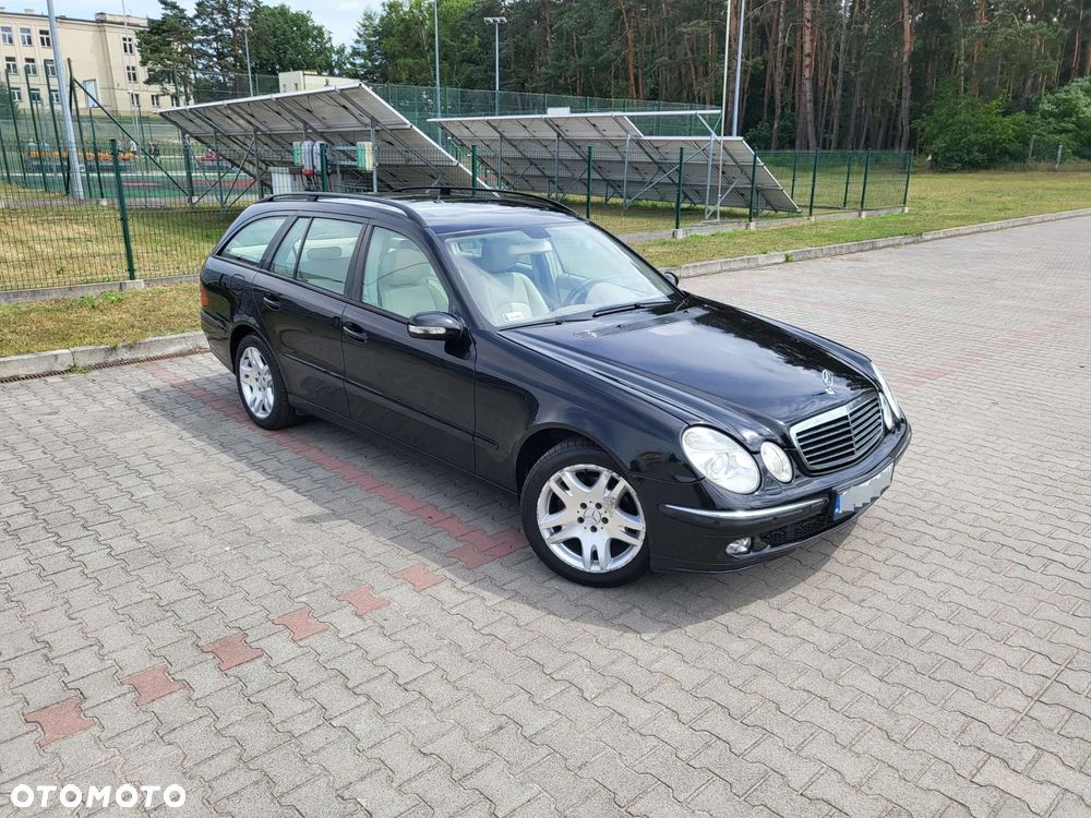 Mercedes-Benz Klasa E 350 4-Matic - 5