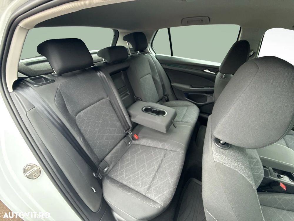 Volkswagen Golf 1.5 eTSI ACT DSG MHEV Life - 14