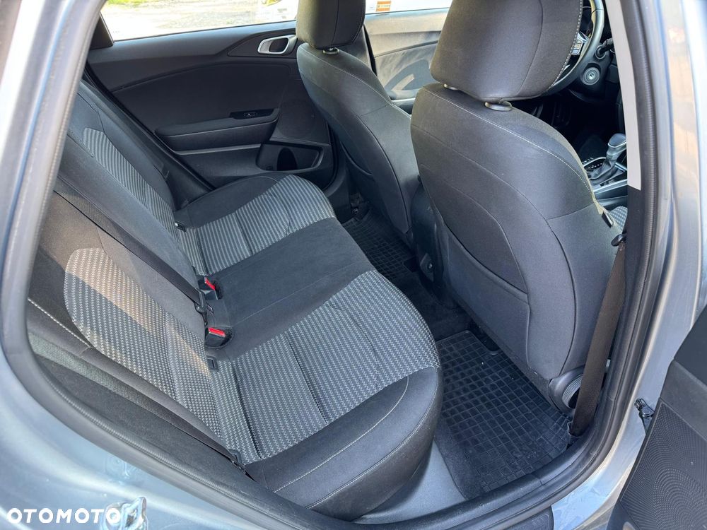 Kia Ceed 1.5 T-GDI M DCT - 11