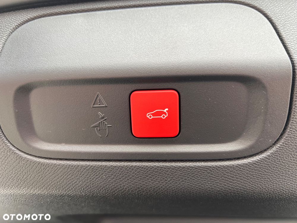 Peugeot 408 1.6 Plug-in Hybrid 240 GT Exclusive e-DCS7 - 23