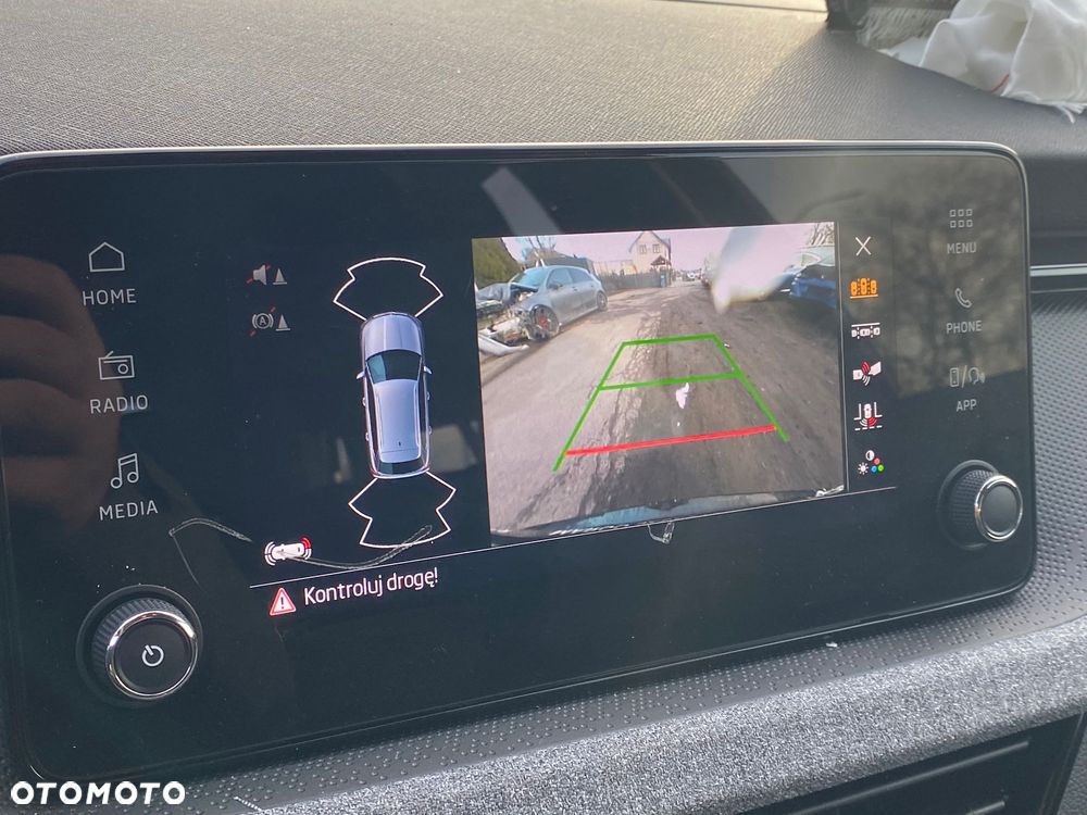 Skoda Kamiq 1.0 TSI Selection - 17