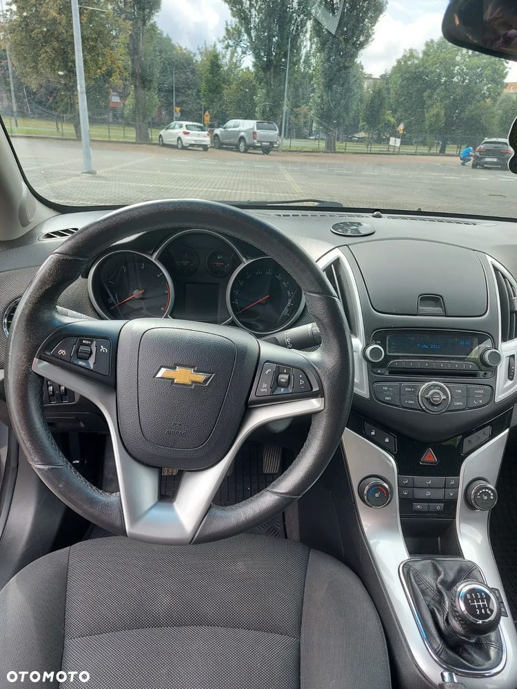 Chevrolet Cruze 1.7 D LT+ - 4