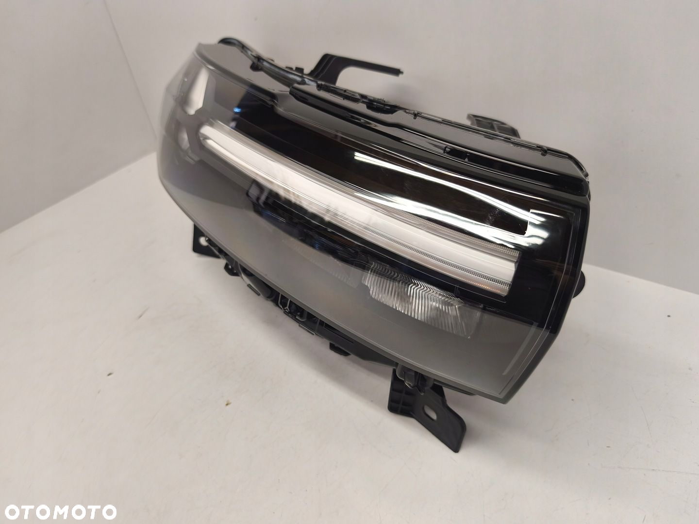 LAMPA PRAWA FULL LED DACIA DUSTER III 260107725R - 3