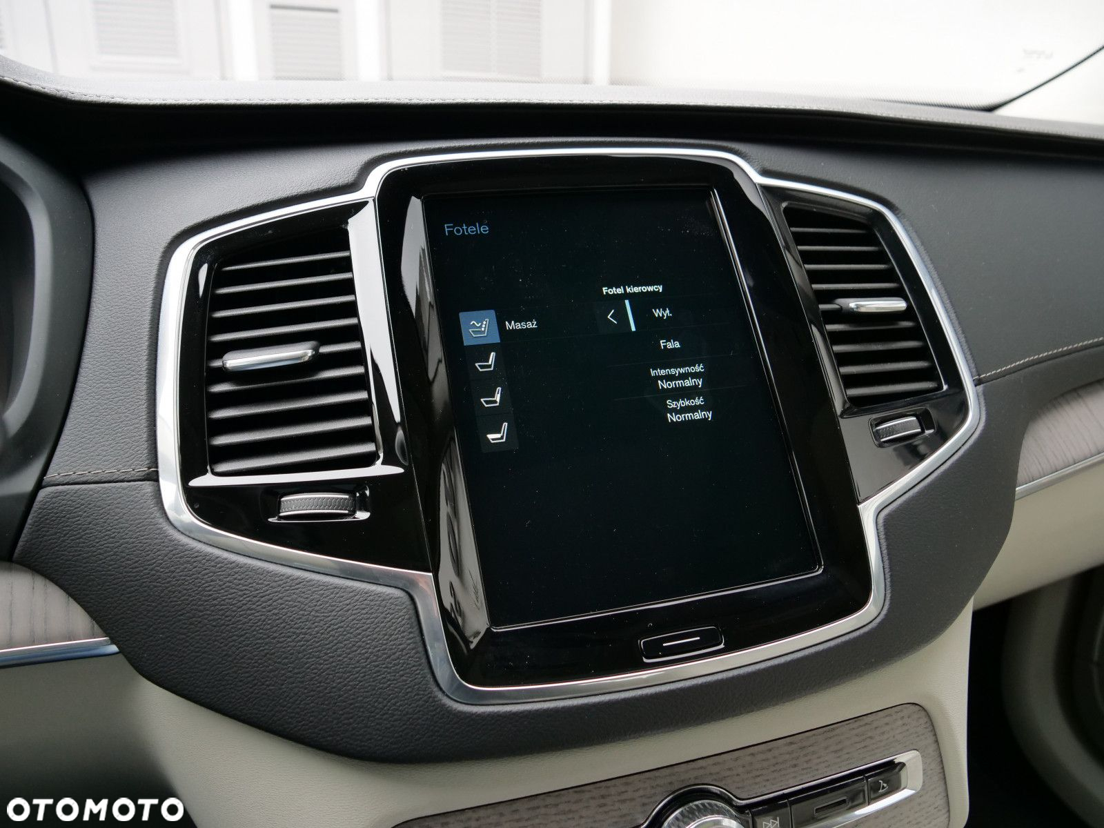 Volvo XC 90 - 30