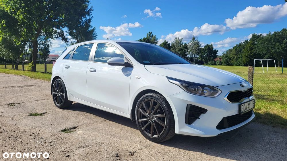 Kia Ceed 1.6 CRDi SCR M - 2