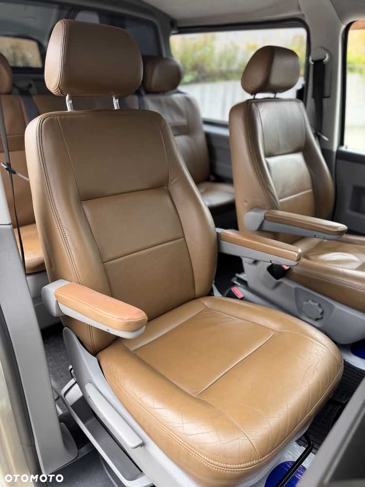 Volkswagen Transporter - 11