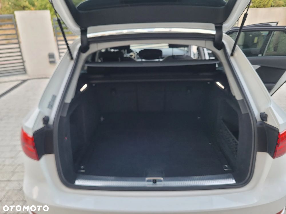 Audi A4 Avant 2.0 TDI S tronic quattro - 10