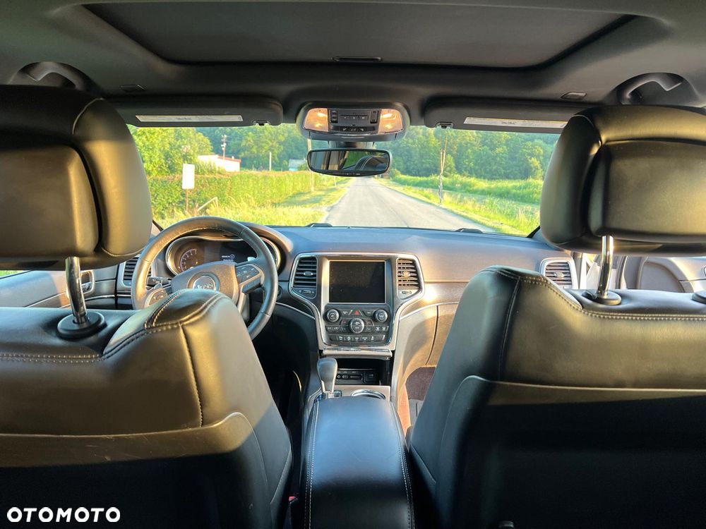 Jeep Grand Cherokee - 8