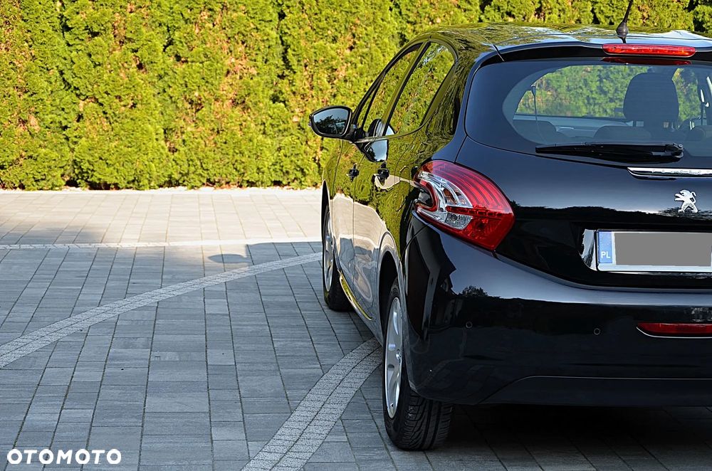 Peugeot 208 1.4 HDi Business Line - 4