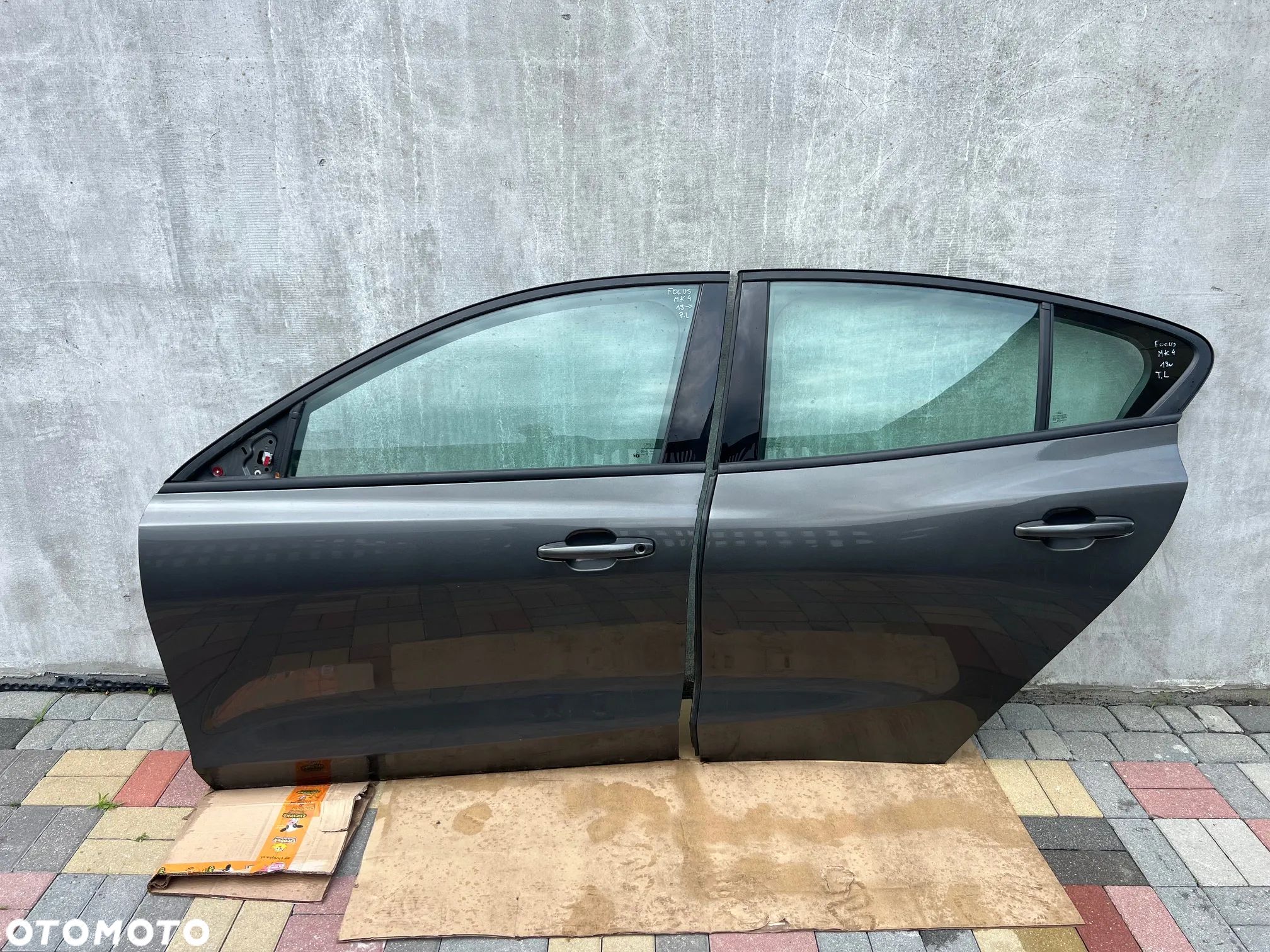 DRZWI PRZÓD PRZEDNIE LEWE TYŁ TYLNE LEWE FORD FOCUS MK4 2019 ROK HTB HATCHBACK ORYGINAŁ SUPER STAN LAKIER BJ MOZNA ZAŁOŻYĆ BEZ MALOWANIA - 1