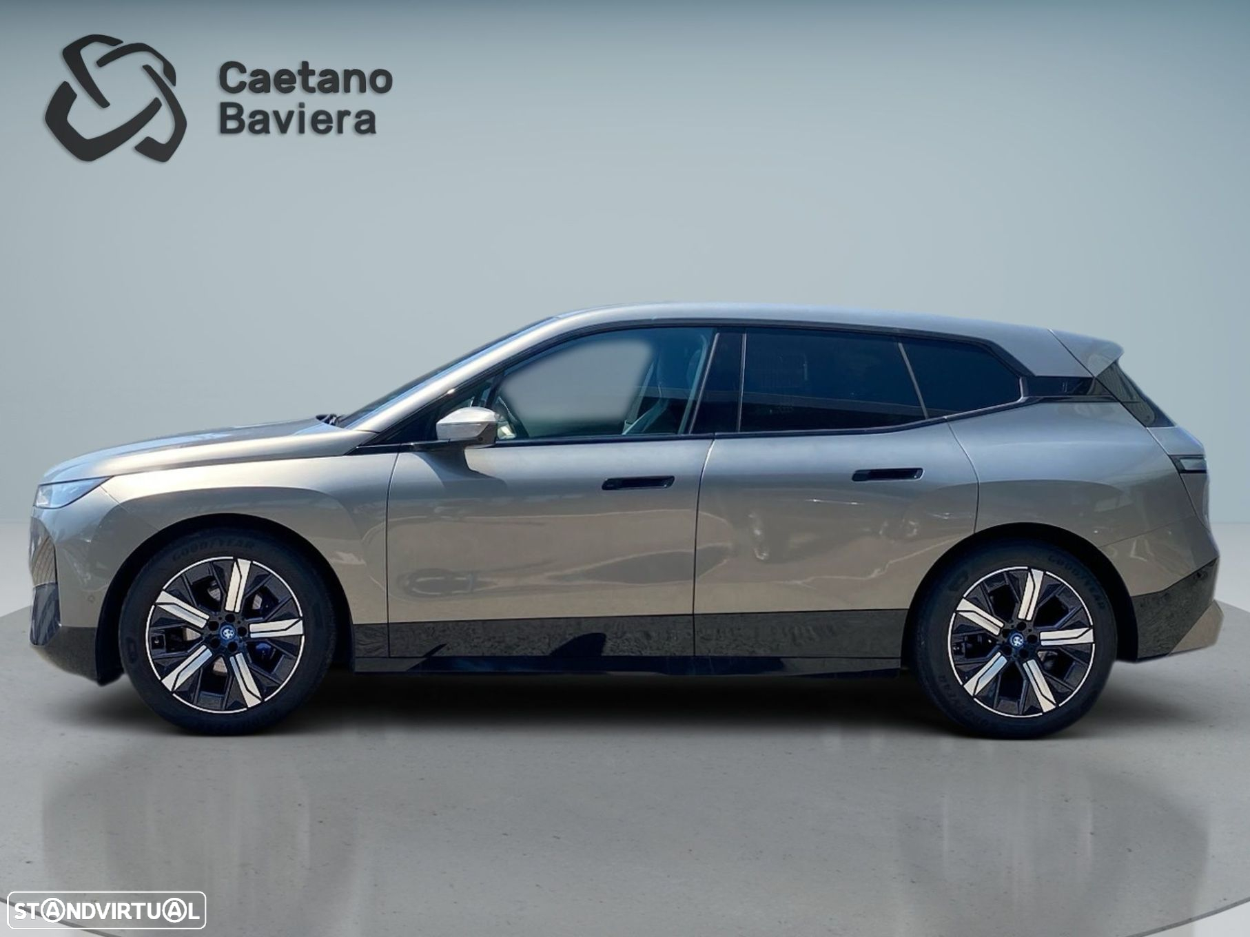 BMW iX xDrive 40 Pack Desportivo - 32