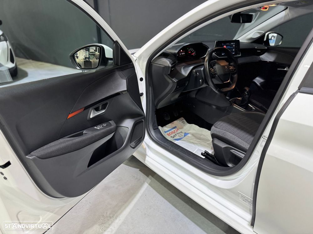 Peugeot 208 1.2 PureTech SE Style - 11