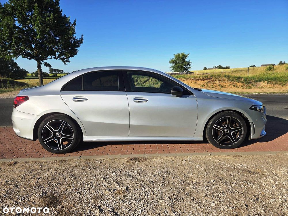 Mercedes-Benz Klasa A 200 AMG Line 7G-DCT - 4