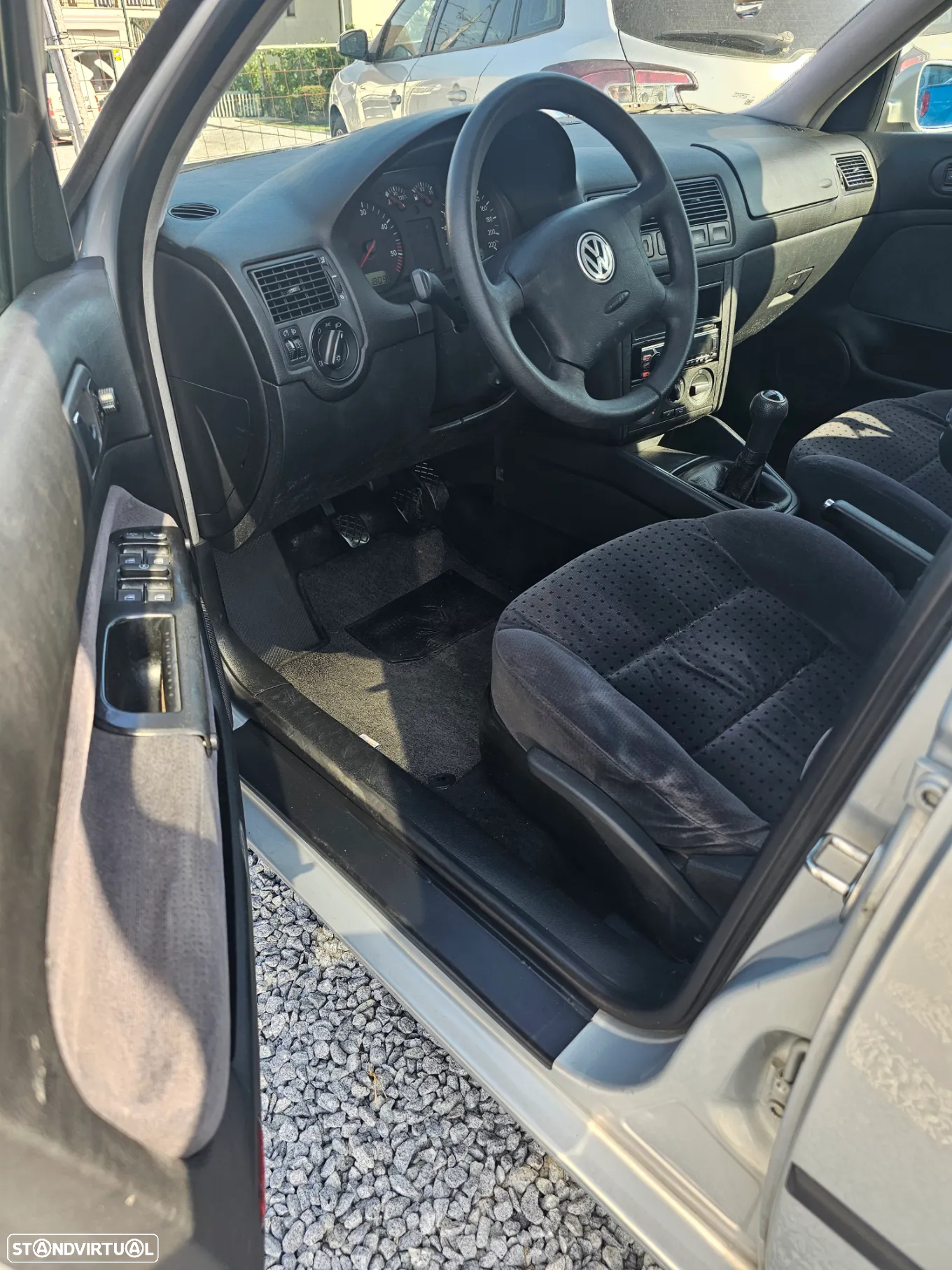VW Golf 1.9 TDi Highline - 7
