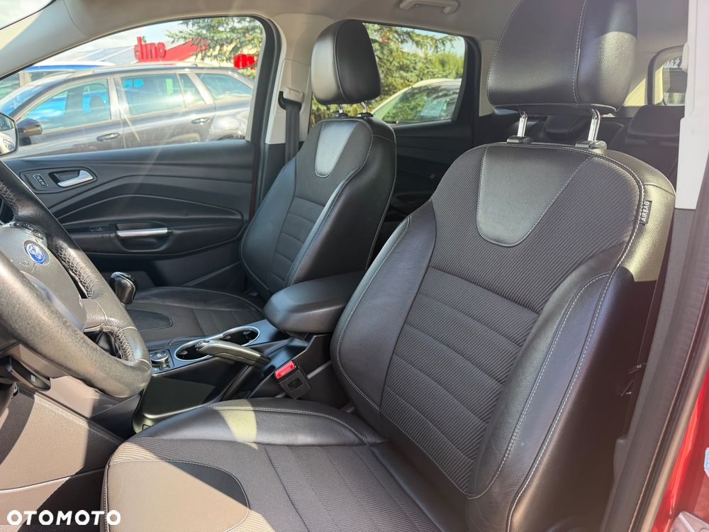 Ford Kuga 2.0 TDCi 4x4 Titanium - 23
