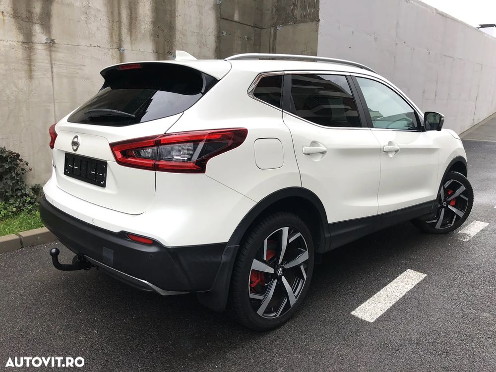 Nissan Qashqai 1.6 DCI Xtronic TEKNA+ - 4